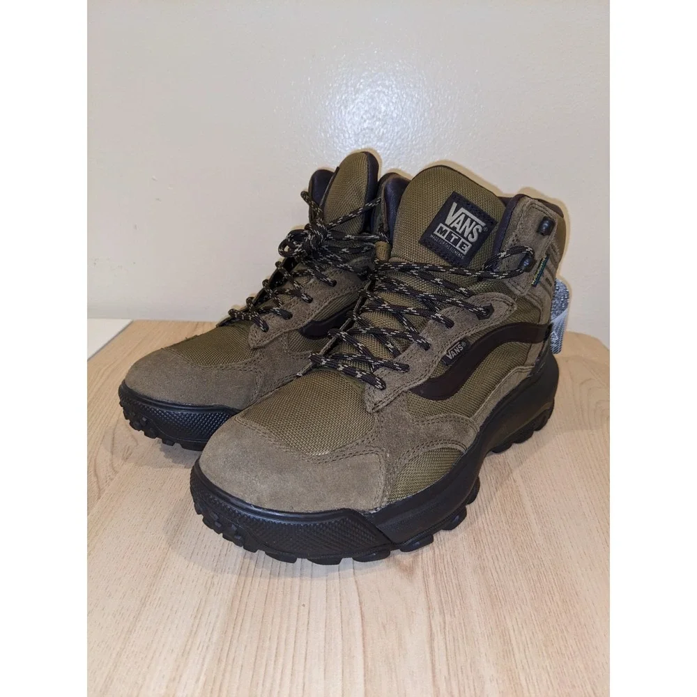 Vans MTE Crestline‎ Waterproof Grape Leaf Hiking Boots Men's 7.5 / Women's 9 NWT